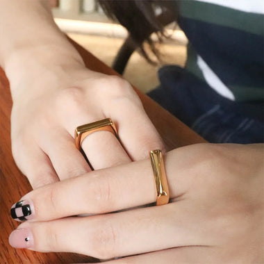 Custom Minimalist Lover Couple Bar Rings